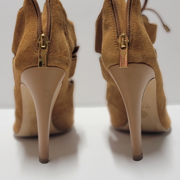 Isola Suede leather Heels - Picture 8 of 9